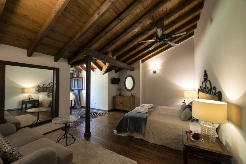 منزل الضيف Collado   في La Casona De Valfrio- Adults Only المظهر الخارجي الصورة